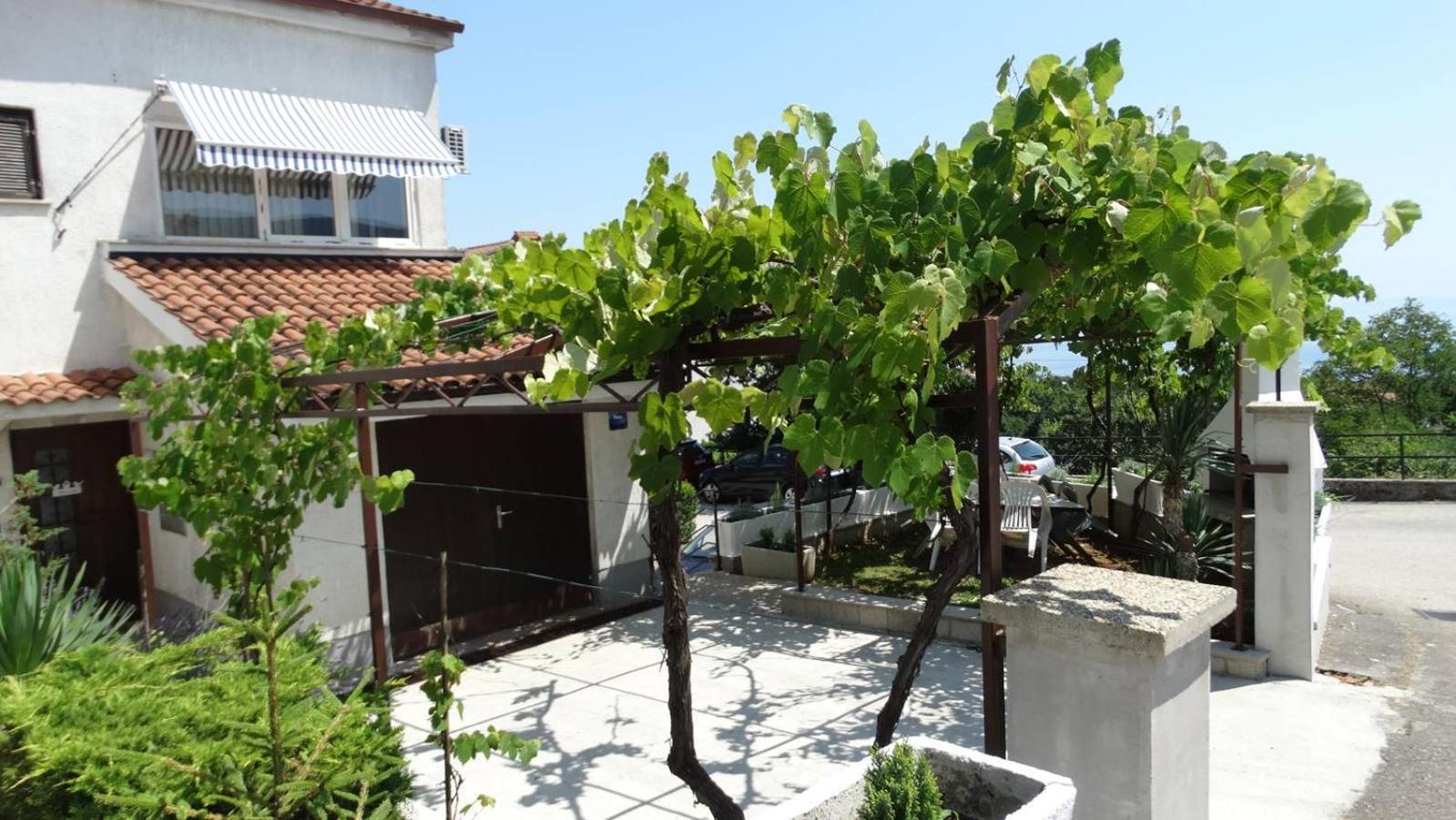 Almar Apartment Jusici Екстериор снимка